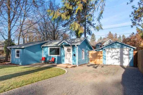 907 30th Ave, Spokane WA  99223-5820 exterior