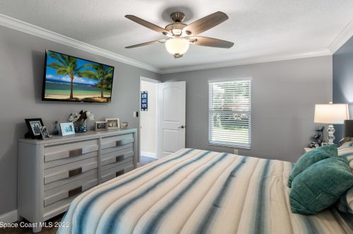 668 Forster Ave, Sebastian FL  32958-4828 exterior