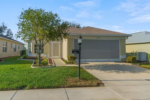 18201 Breland Dr, Port Richey, FL 34667-5740