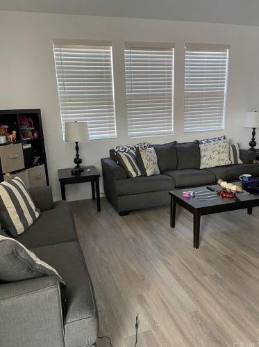 14423 Moon Valley St, Victorville, CA 92394-7595