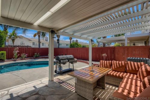 32967 Bonita Mesa St, Temecula CA  92592-4333 exterior
