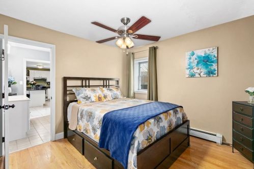 4 Rhode Island Ave, Cumberland RI  02864-5720 exterior