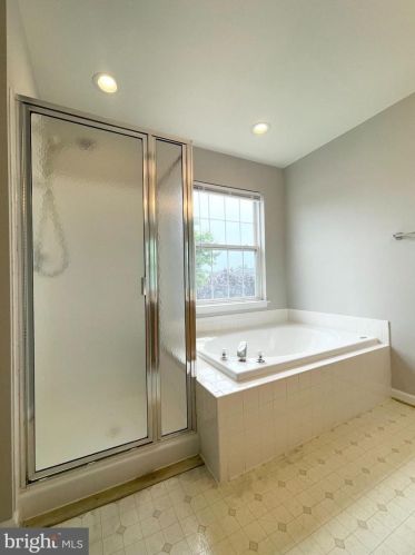 9843 Bartley Ct, Fredericksburg VA  22408-9227 exterior