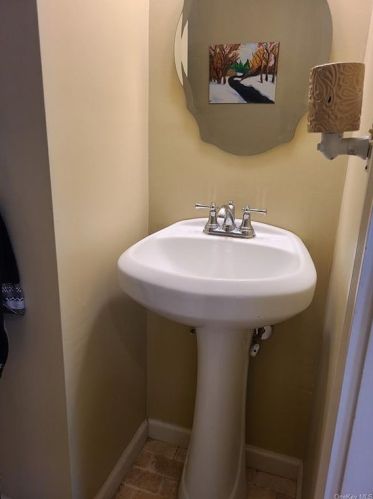 234 Valley Rd, Valley Cottage NY  10989-2439 exterior