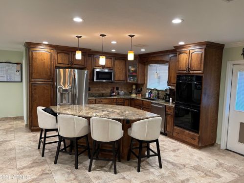 760 Meadows Dr, Chandler AZ 85224-8662 exterior