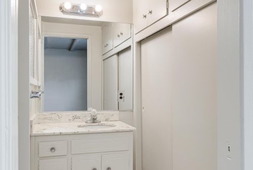 10165 La Gloria Way, Rancho Cordova CA  95670-3163 exterior