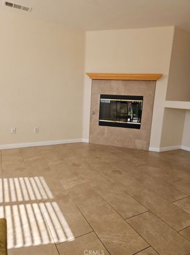 705 Greenwood St, Beaumont CA  92223-7119 exterior