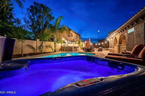 6758 Tucana Ln, Gilbert AZ  85298-8784 exterior