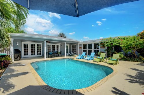 324 Summa St, West Palm Beach, FL 33405-4936