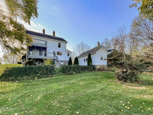 35 Riverview Rd, Rocky Hill CT  06067-1569 exterior