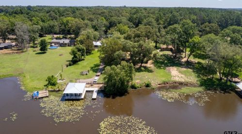 14419 Peninsula Rd, Whitehouse, TX 75791-8217