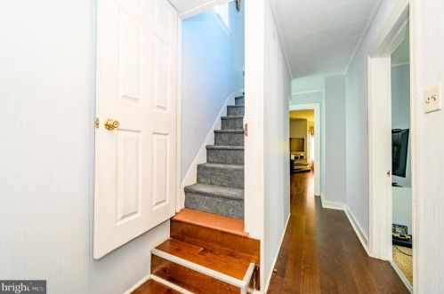 18 Barber Ave, West Deptford NJ  08096-2414 exterior