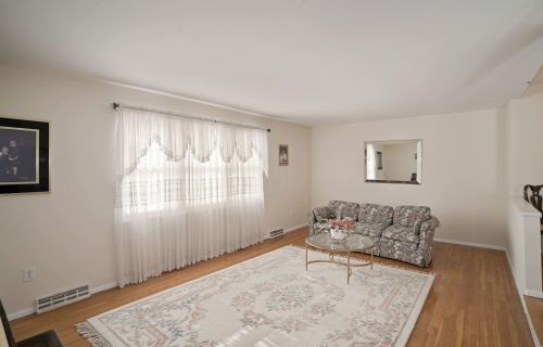 412 Valley Way, Bricktown NJ  08723-4914 exterior