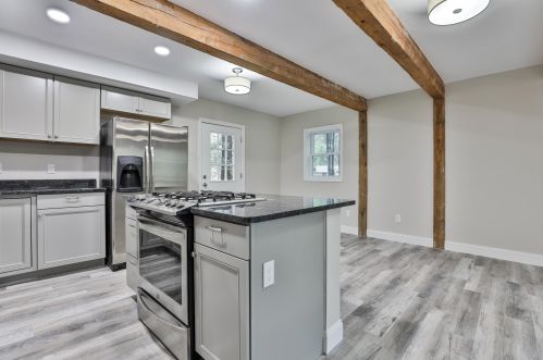 97 Lower Camp Rd, Northwood NH  03261-4305 exterior