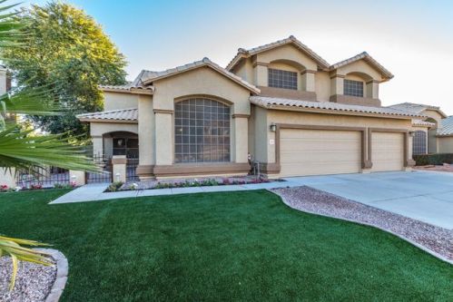 285 Red Rock St, Gilbert, AZ 85296