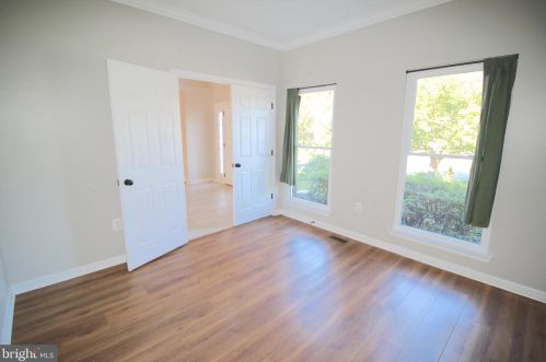 5004 Leatherback Rd, Woodbridge VA  22193-5865 exterior