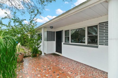 5730 Hobson St, Saint Petersburg, FL 33703-2442