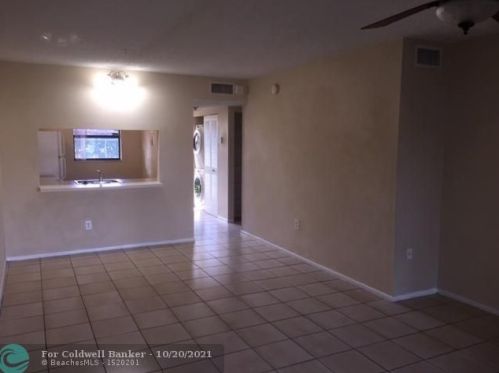 9276 1st St, Hollywood FL  33024-6336 exterior