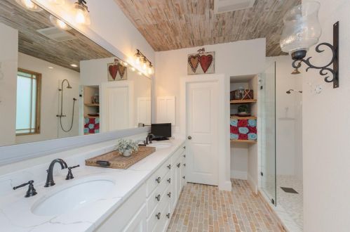 313 Collins St, Argyle TX  76226-2305 exterior