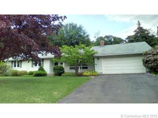 45 Flag Dr, Manchester, CT 06042-2417