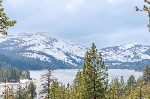 12726 Richards Blvd, Truckee CA  96161 exterior