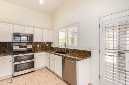 3096 Palm Beach Dr, Chandler AZ  85249-9053 exterior