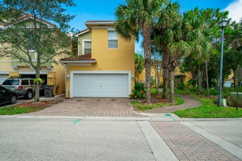 790 Pipers Cay Dr, West Palm Beach, FL 33415-4013