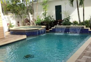 137 Poinciana Dr, Jupiter FL  33458-2833 exterior