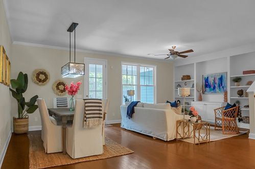 2061 Kings Gate Ln, Mount Pleasant SC  29466-8162 exterior