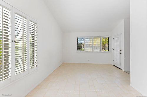 2021 Sonora Ct, Vista CA  92081-8946 exterior