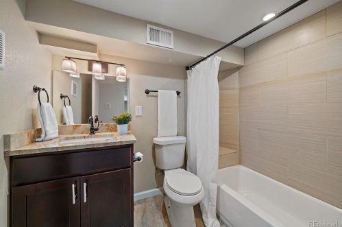 4732 Newton St, Denver CO 80219-2632 exterior