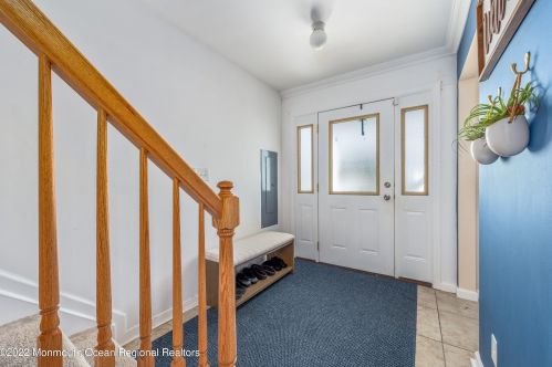 204 Hudson Ave, Middletown NJ  07748-5531 exterior