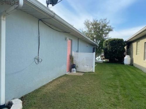 7 Carollo Ct, Palm Coast, FL 32137-9053