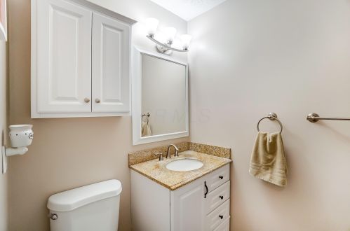 5174 Washington Waterloo Rd, Washington Ch OH  43160-8719 exterior