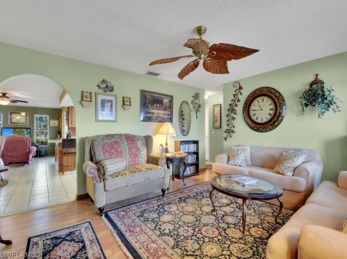 1715 16th Ter, Cape Coral, FL 33909-5424