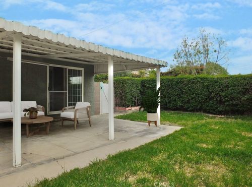 10582 Asbury Ave, Stanton CA  90680-2111 exterior