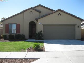 106 Clear Lake Ct, Oakley, CA 94561-3512