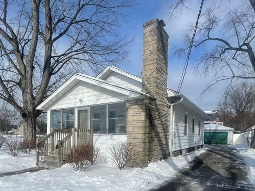 1624 Cleveland Ave, Hobart, IN 46342-0040