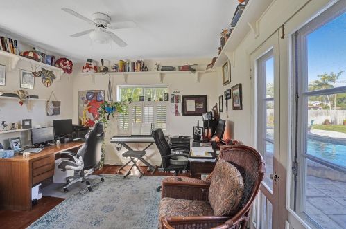 302 1st Ave, Delray Beach FL  33444-3804 exterior