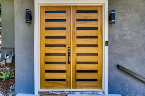3421 Jackdaw St, San Diego, CA 92103-3820
