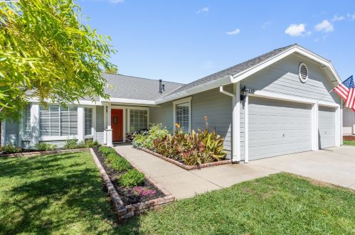 132 Witmer Dr, Folsom, CA 95630-4654