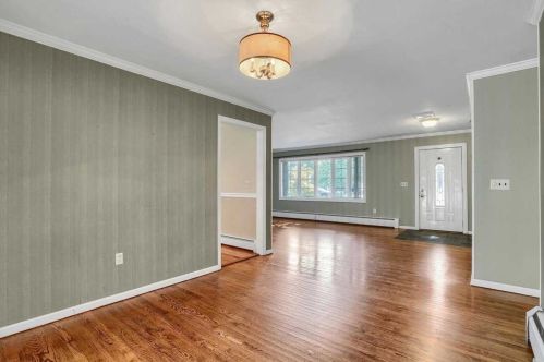 3 Alvin Ct, Poughkeepsie NY  12603-6126 exterior