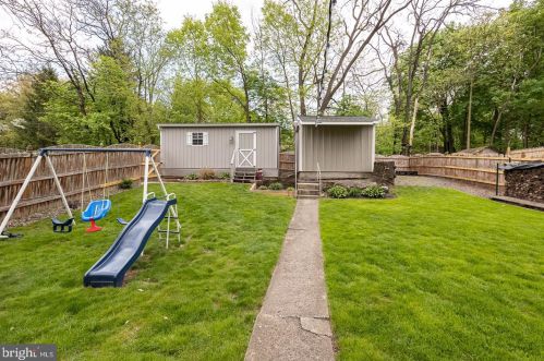 672 Manatawny St, Pottstown PA  19464-9407 exterior