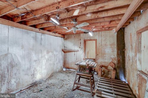 210 Hoernerstown Rd, Hummelstown PA  17036-9503 exterior