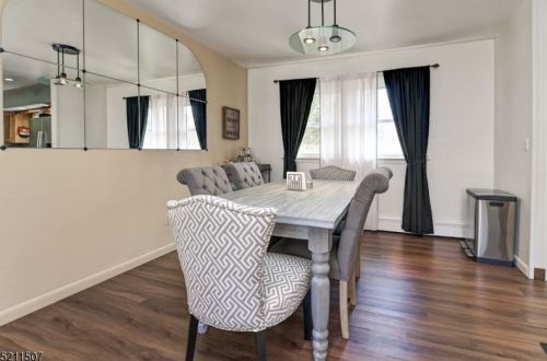 8 Glencross Rd, West Milford Lakes NJ  07480-2206 exterior