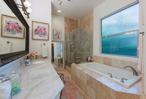 840 Fairway Dr, Bakersfield CA 93309-2416 exterior