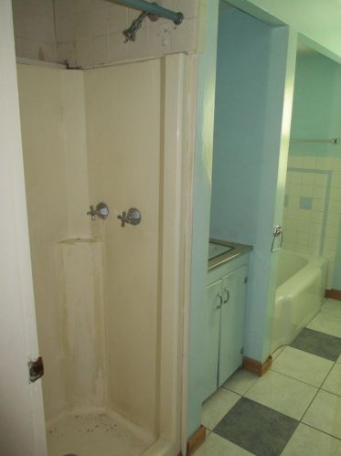 112 Tolend Rd, Dover NH  03820-5503 exterior