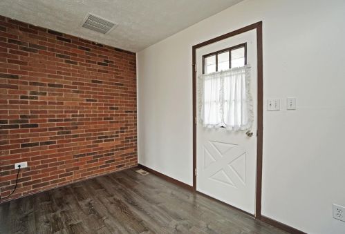 62 Flensburg Dr, Saint Martin, OH 45118-9234