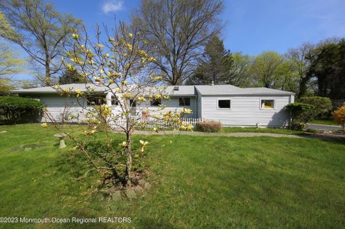 73 Edison Ave, Tinton Falls, NJ 07724-3140