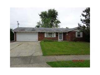 1860 Fair Oaks Dr, Sidney OH  45365-1016 exterior